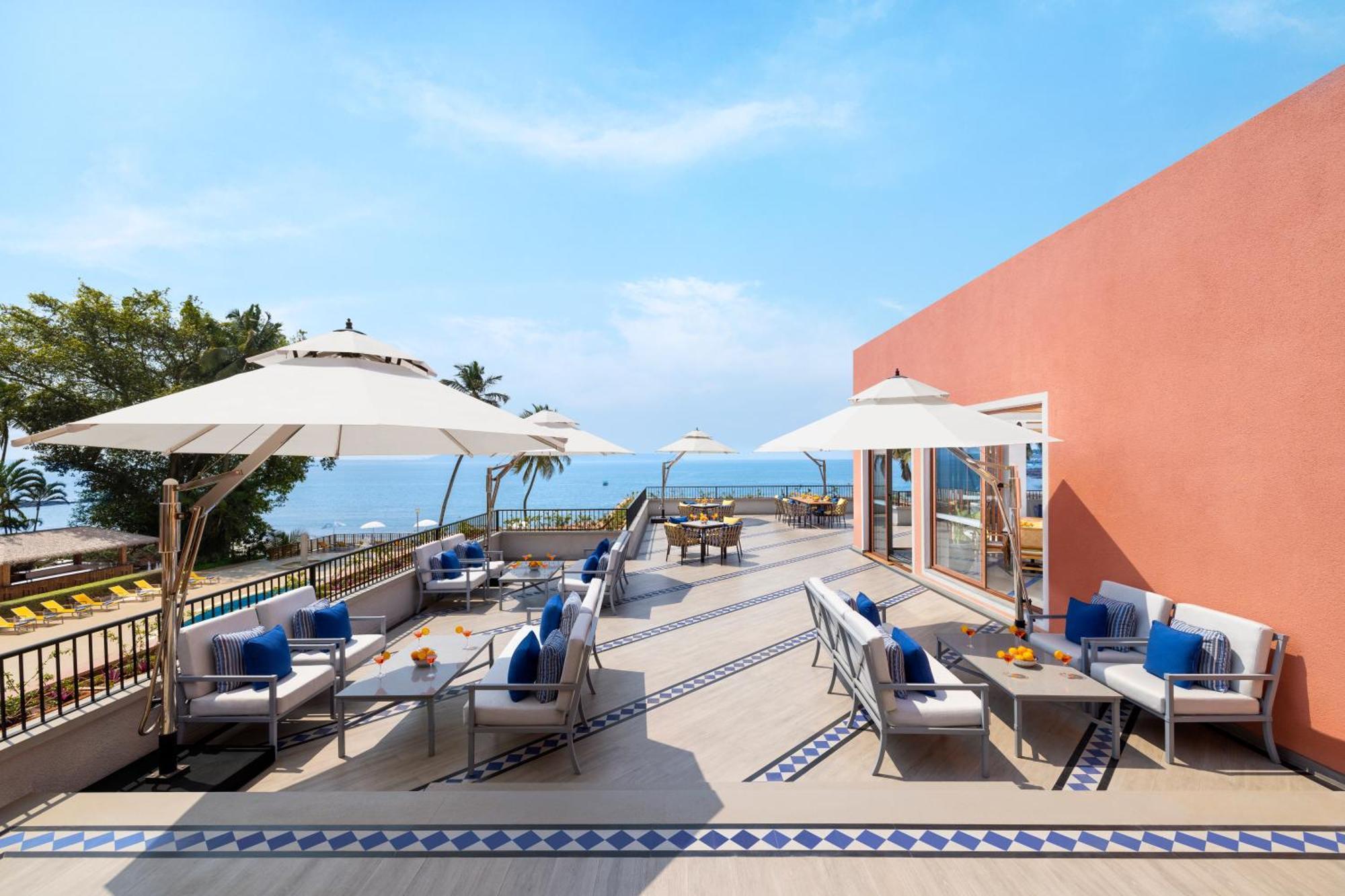 Taj Cidade De Goa Heritage, Goa Santa Cruz Εξωτερικό φωτογραφία The rooftop bar at the hotel