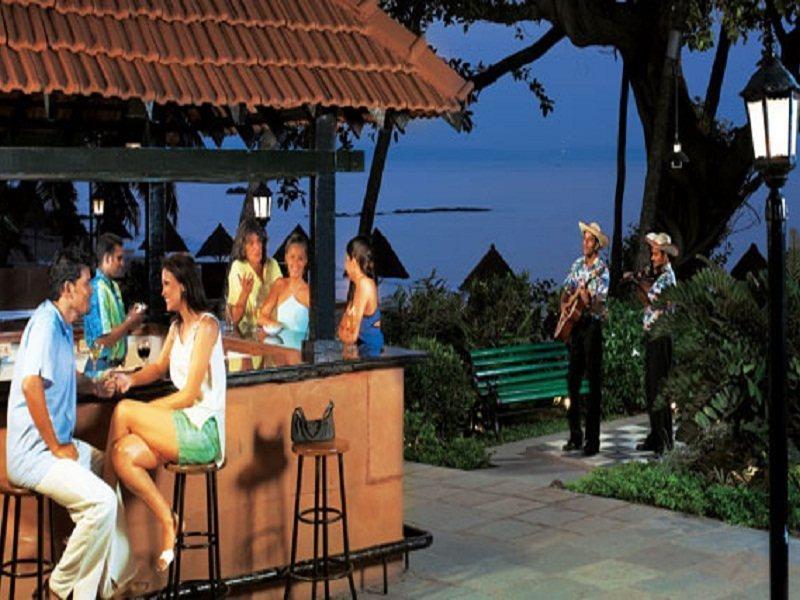 Taj Cidade De Goa Heritage, Goa Santa Cruz Εξωτερικό φωτογραφία The bar at the resort